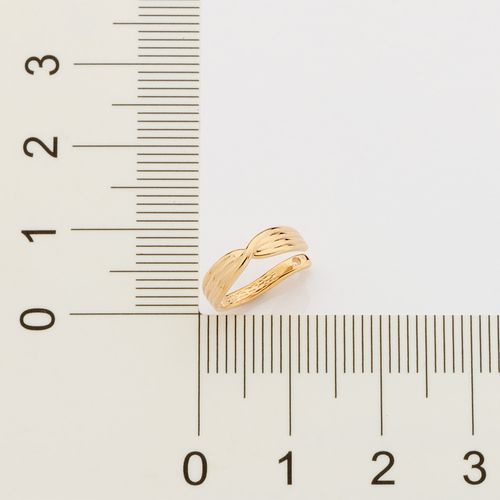 GOLD OCEAN MOVEMENTS EAR CUFF