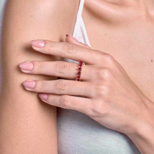GOLD HEART STUDDED RING IN RED
