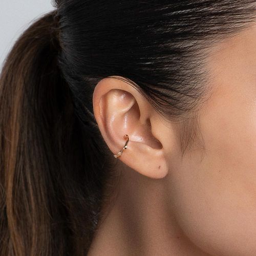 GOLD TWISTED EAR CUFF